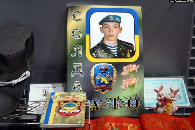 Батько загиблого на Донбасі бійця вирішив покарати Росією у міжнародному суді