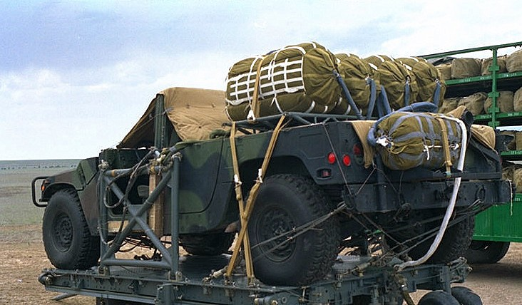 Армія США планує десантування безпілотних транспортників з повітря