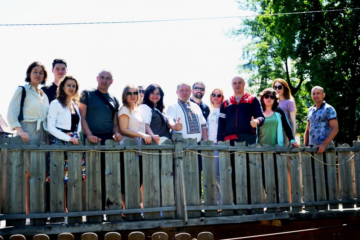 Військові України і НАТО пішли в похід у Карпати (ФОТО)