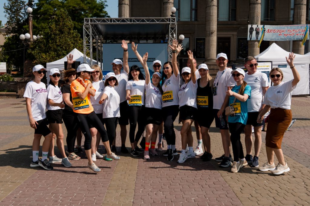 У Тернополі відбувся благодійний напівмарафон MHP Run4Victory на підтримку 44-ї бригади