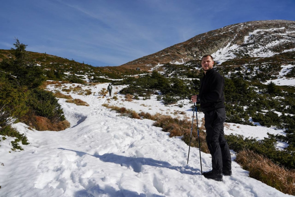 «Жодна вершина не є недосяжною»: ветерани Київщини та Закарпаття підкорили Говерлу