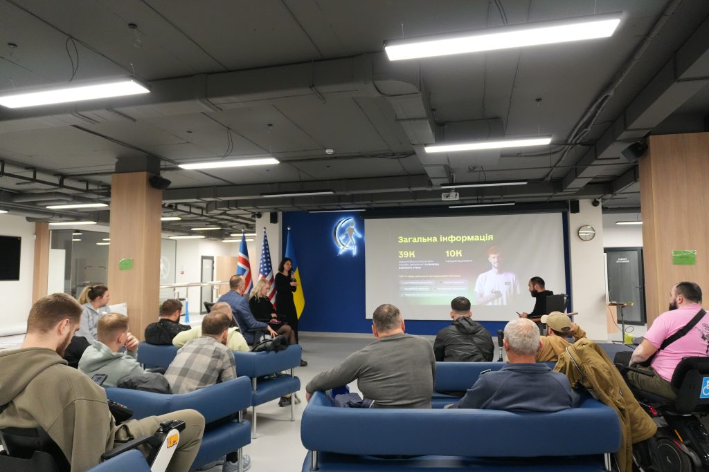 У Києві відбулася відкрита дискусія та воркшоп для ветеранів, які втратили кінцівки