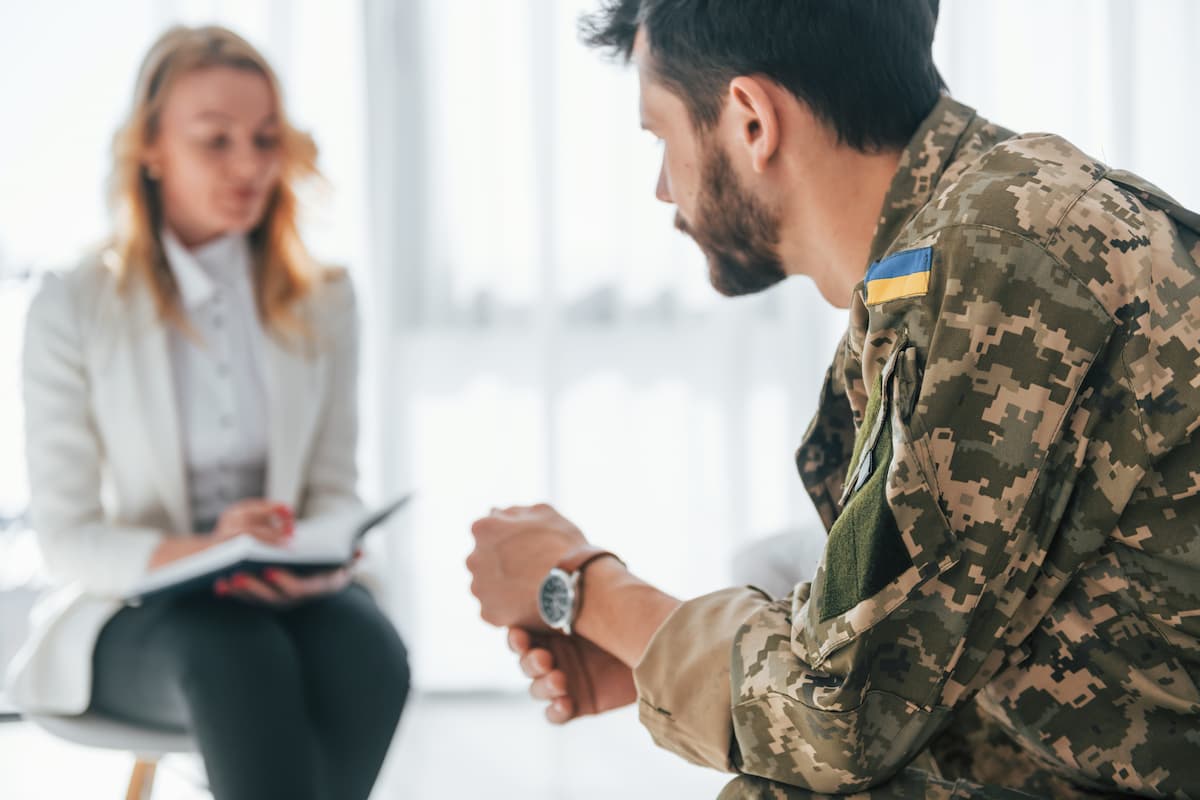 В Україні розширюють набір фахівців із супроводу ветеранів у громадах