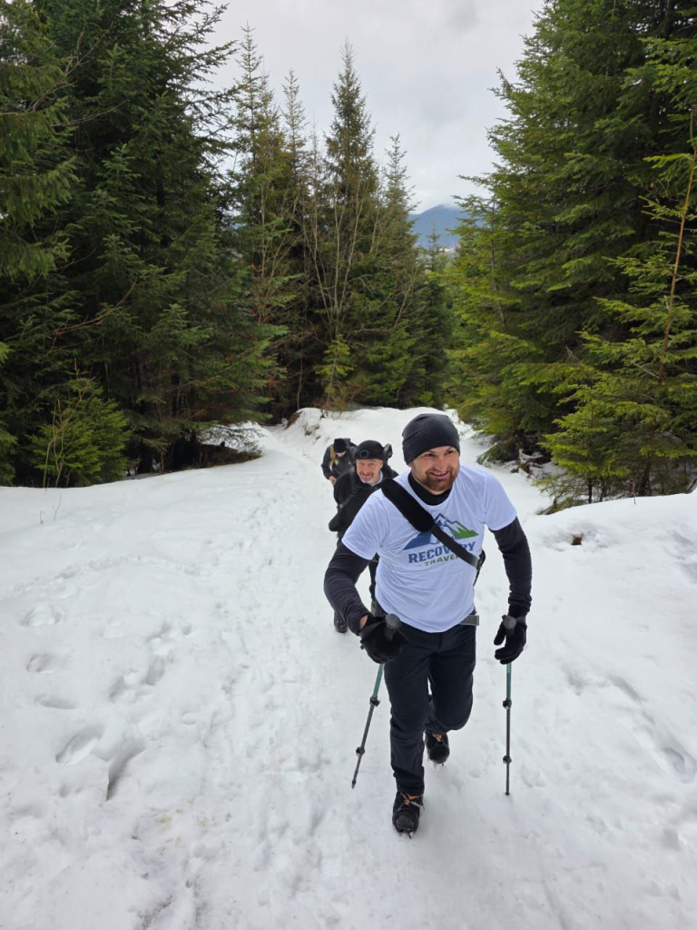 Ветерани на протезах подолали складний зимовий маршрут у Карпатах